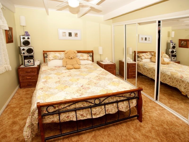 12 Gollan Ave, Tinonee NSW 2430