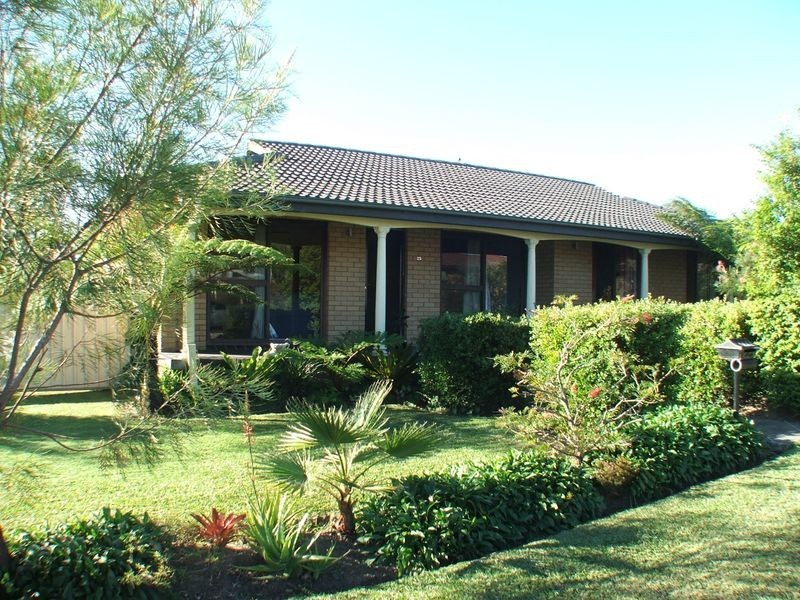 25 Bryan Street, Old Bar NSW 2430
