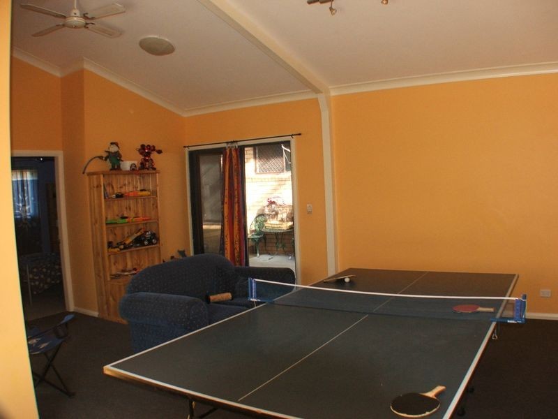 25 Bryan Street, Old Bar NSW 2430