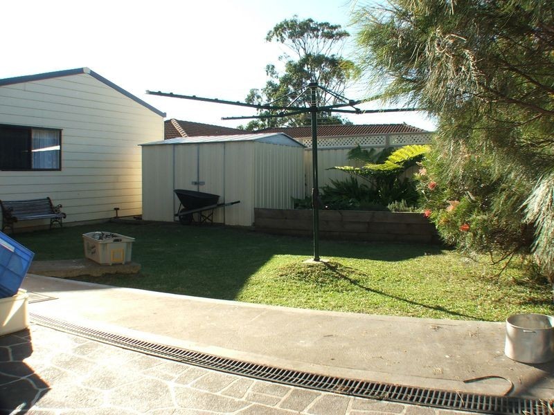 25 Bryan Street, Old Bar NSW 2430