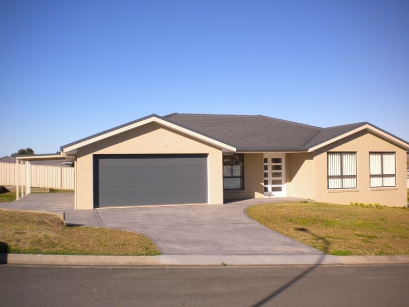 2 Joseph Andrew Close, Taree NSW 2430