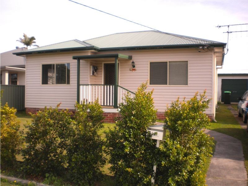 81 Edinburgh, Taree NSW 2430