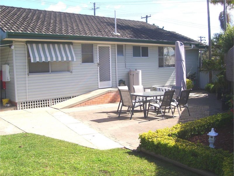 15 Wingham Road, Taree NSW 2430