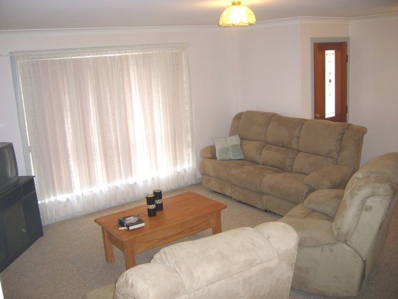 2/8 Talawong Drive, Taree NSW 2430