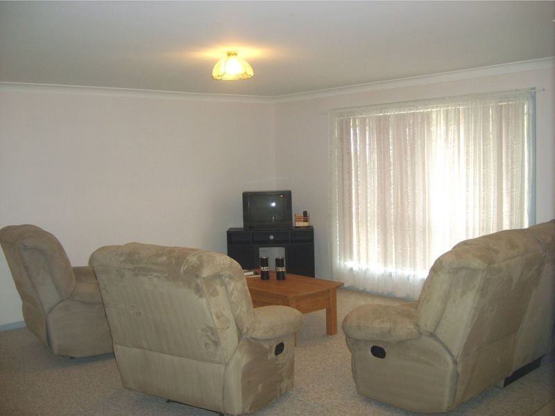 2/8 Talawong Drive, Taree NSW 2430