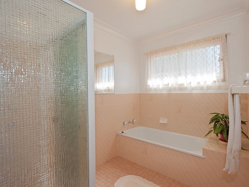 12 Fuchsia Drive, Taree NSW 2430