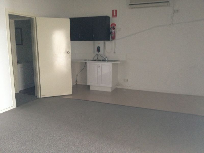 Shop 2/51-57 Pulteney St, Taree NSW 2430