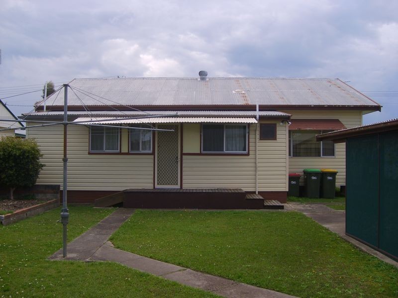 16 Dolphin Avenue, Taree NSW 2430