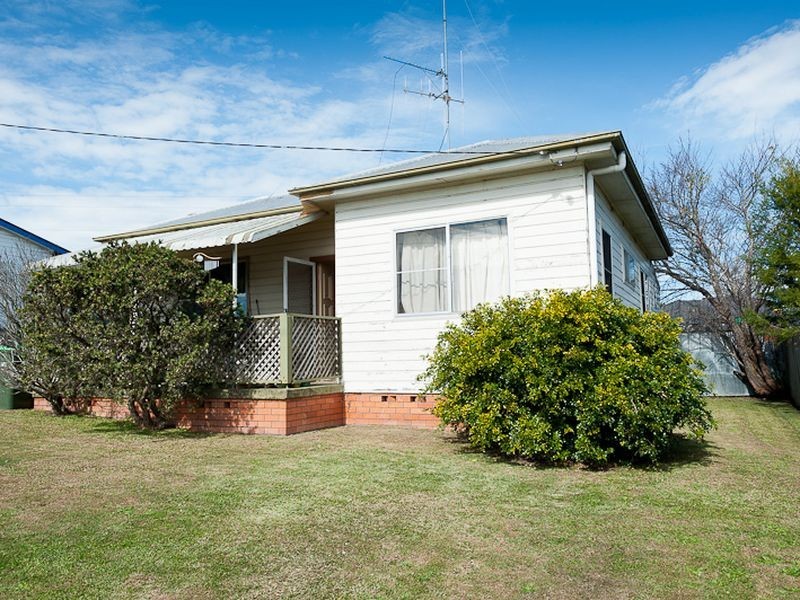 18 Bushland Drive, Taree NSW 2430