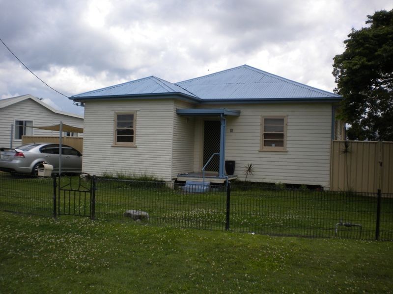 111 Edinburgh Drive, Taree NSW 2430