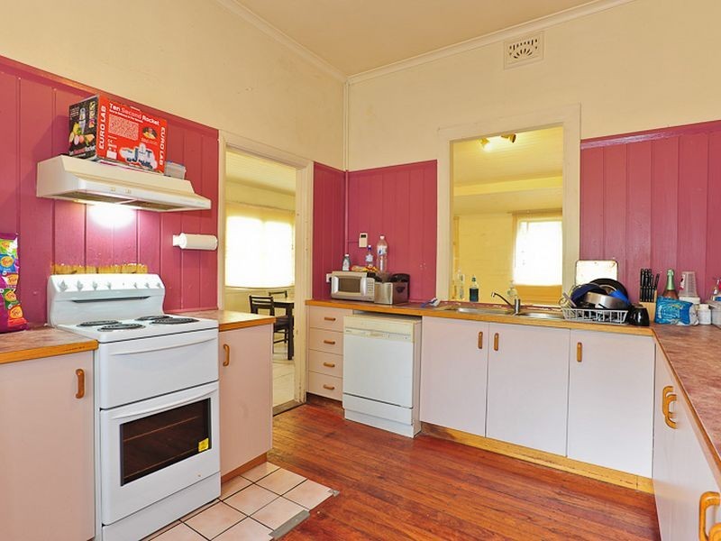 21 Flett Street, Taree NSW 2430