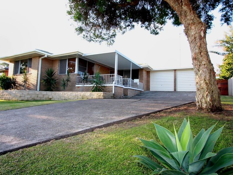 8 Wooton Crescent, Taree NSW 2430