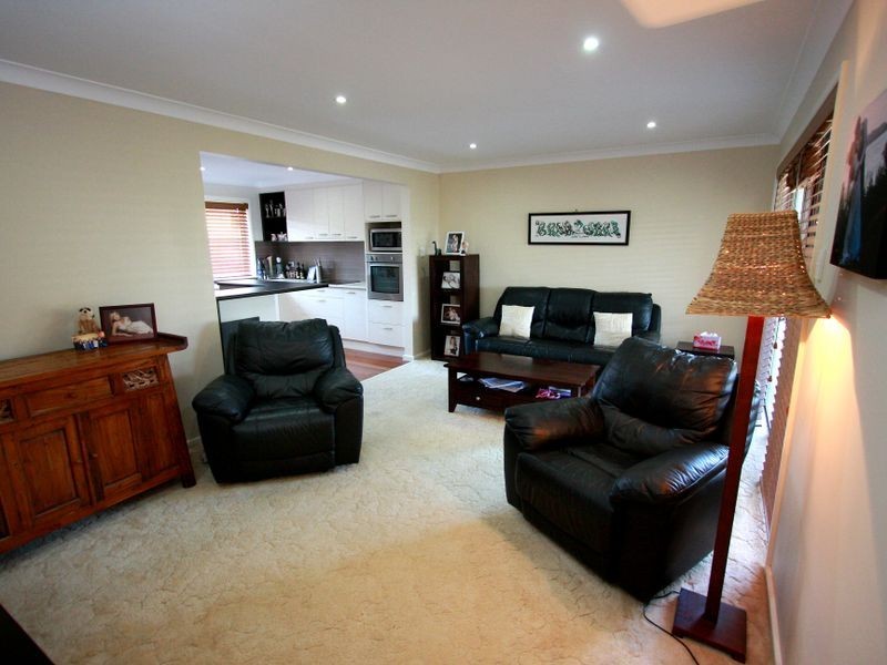 8 Wooton Crescent, Taree NSW 2430