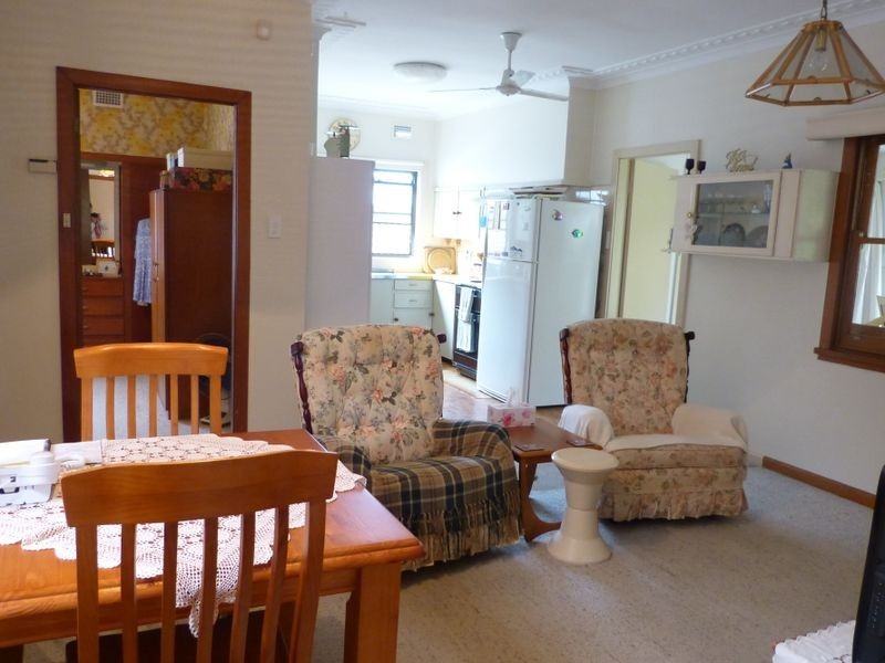 24 Eric St, Taree NSW 2430