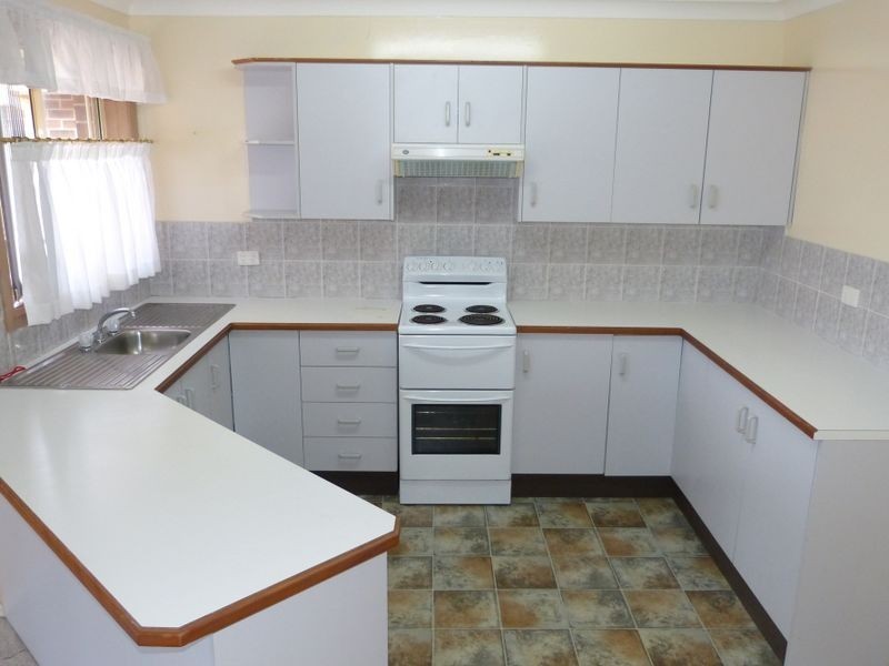 2/4 Winton Avenue, Taree NSW 2430