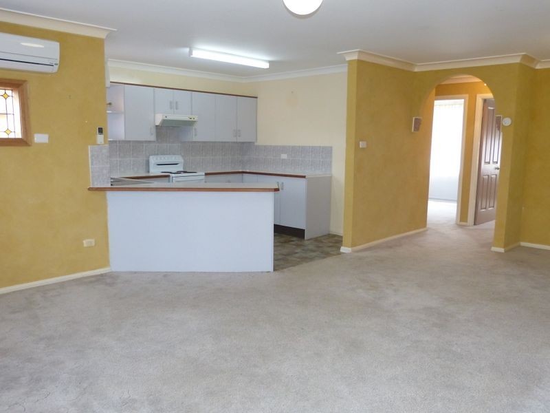 2/4 Winton Avenue, Taree NSW 2430