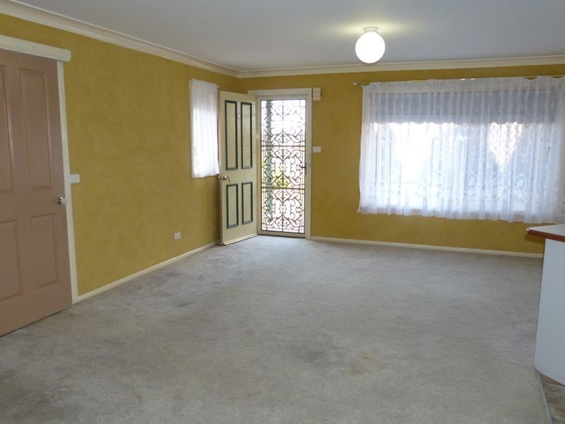 2/4 Winton Avenue, Taree NSW 2430