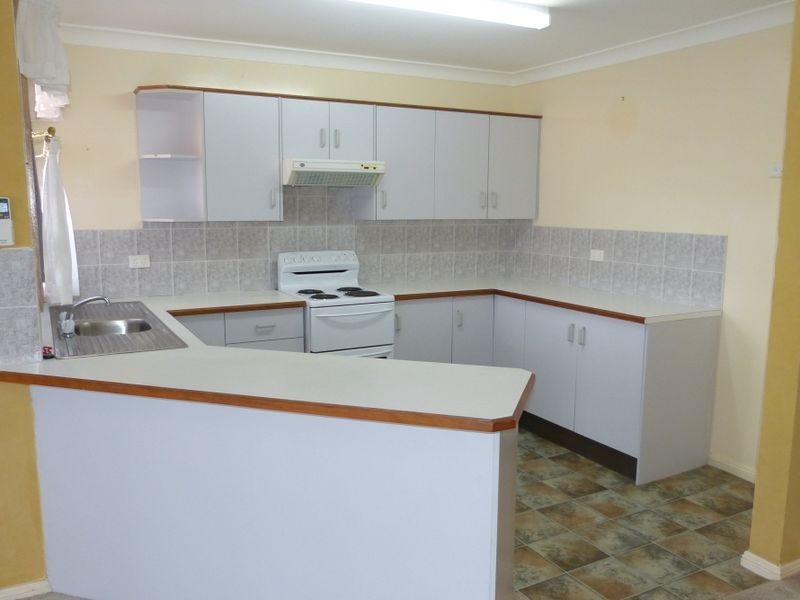 2/4 Winton Avenue, Taree NSW 2430