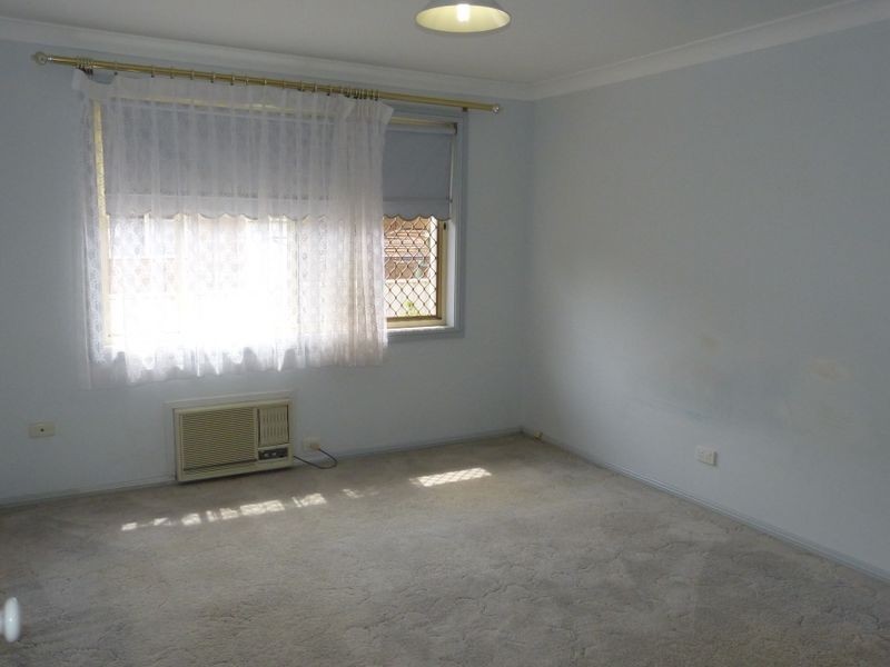 2/4 Winton Avenue, Taree NSW 2430