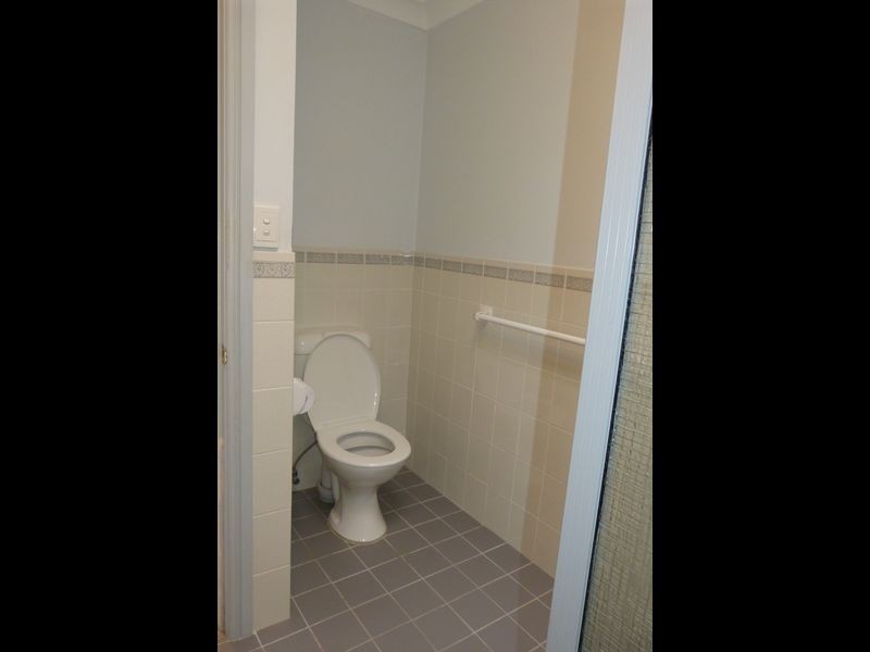 2/4 Winton Avenue, Taree NSW 2430