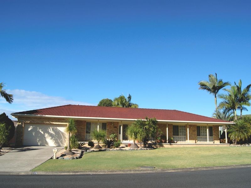 15 Kurrajong Crescent, Taree NSW 2430