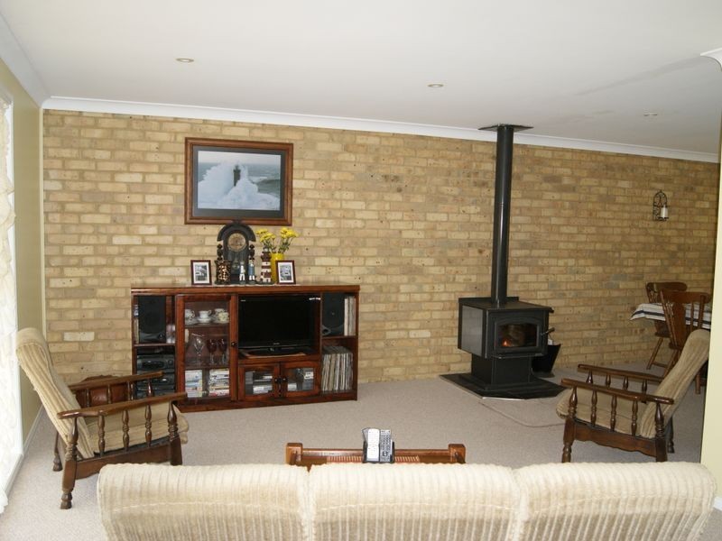 15 Kurrajong Crescent, Taree NSW 2430