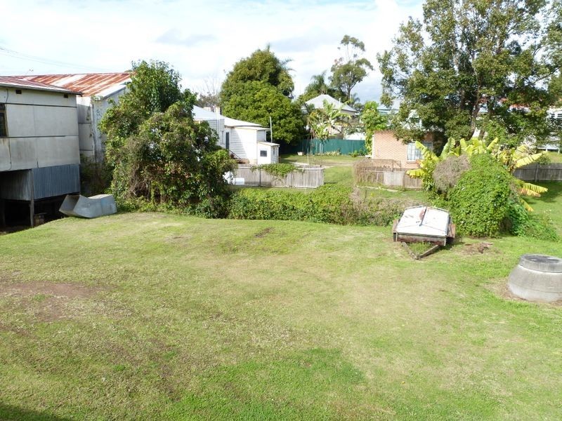 12 Commerce Street, Taree NSW 2430