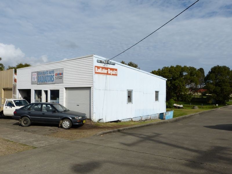 12 Commerce Street, Taree NSW 2430