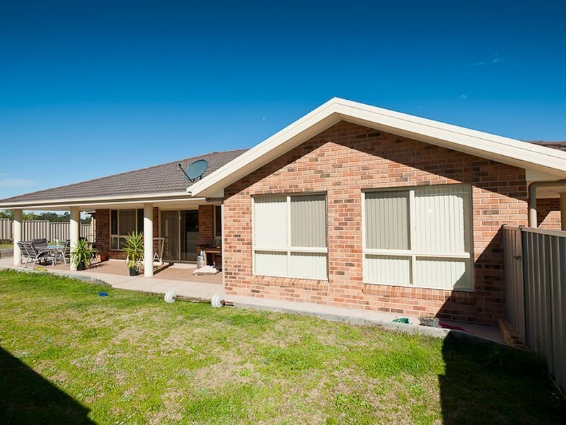 2 Pyrus Drive, Taree NSW 2430