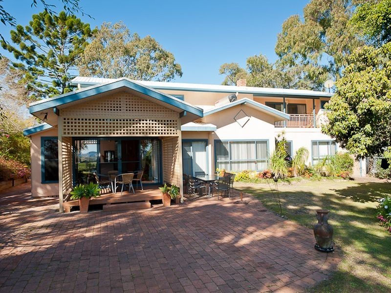 2 McLeod Close, Taree NSW 2430