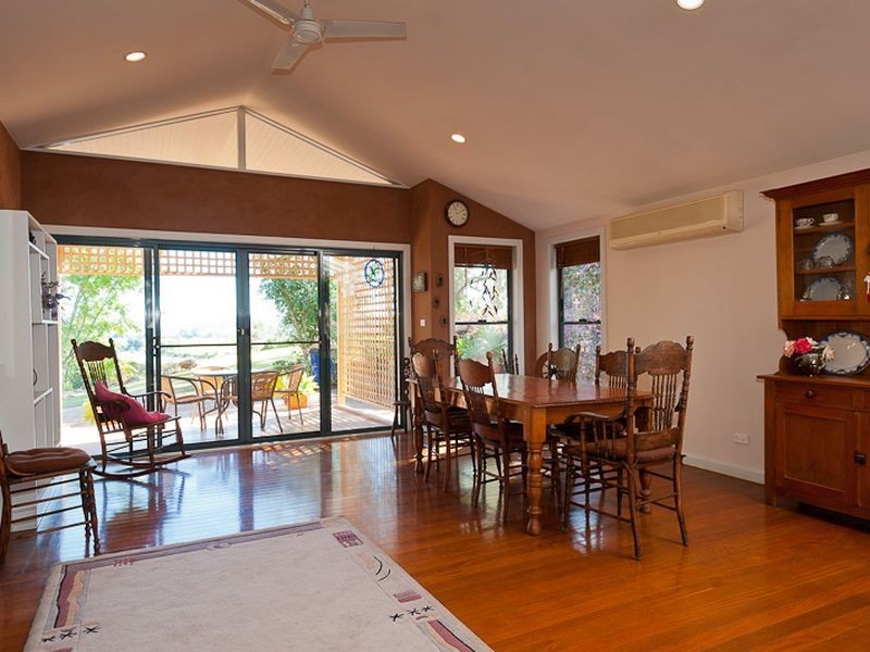 2 McLeod Close, Taree NSW 2430