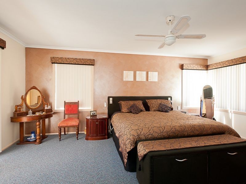 2 McLeod Close, Taree NSW 2430