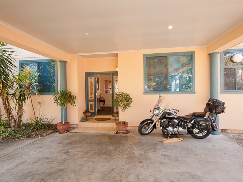 2 McLeod Close, Taree NSW 2430