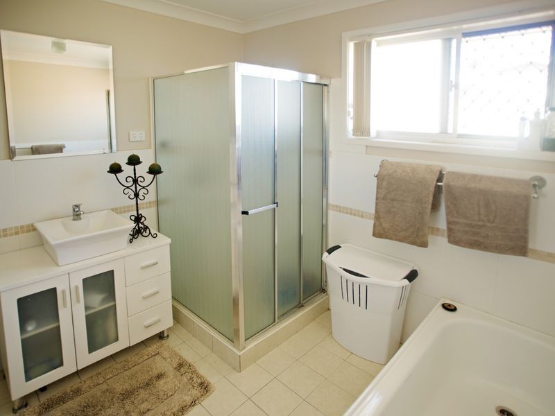 18 Tristania Crescent, Taree NSW 2430