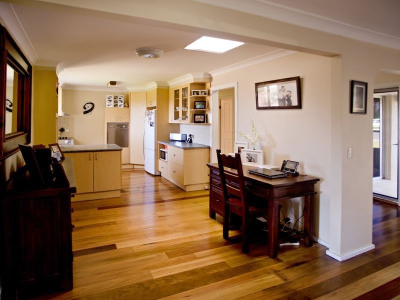 18 Tristania Crescent, Taree NSW 2430