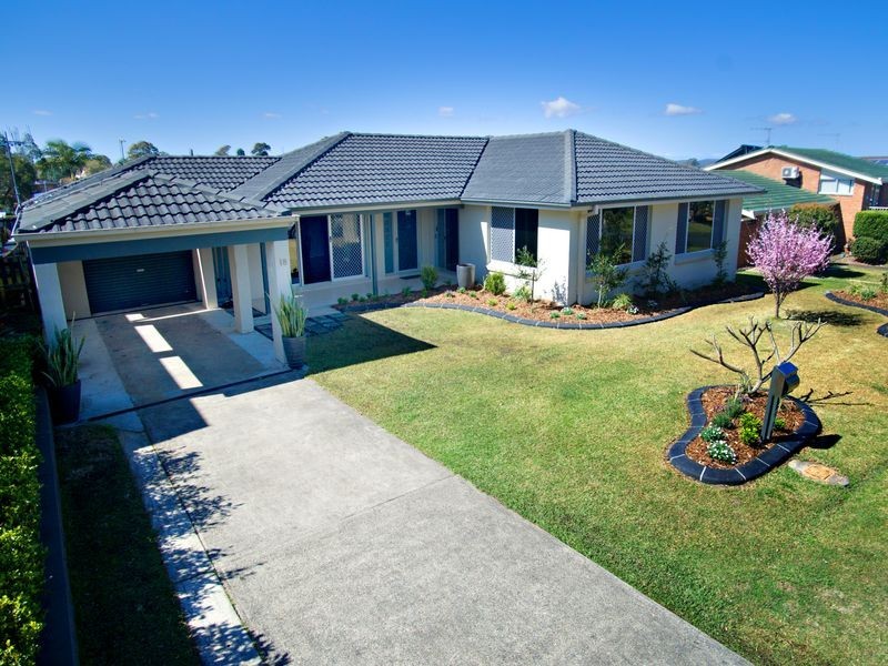 18 Tristania Crescent, Taree NSW 2430