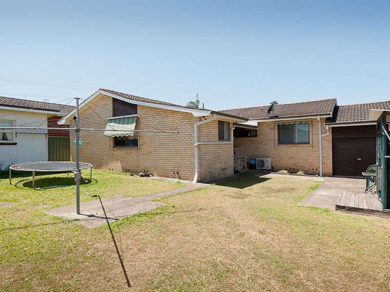 12 Dugdale Avenue, Taree NSW 2430