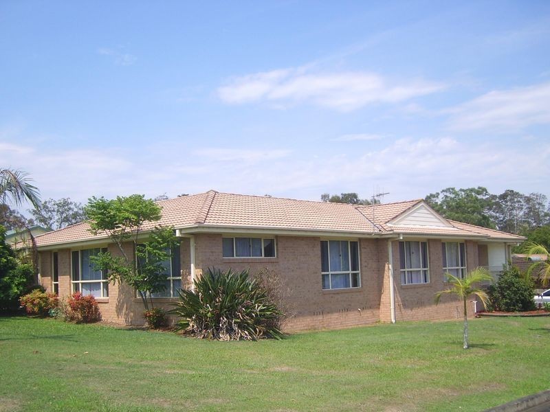 1/20 Burdett Street & 2 Webster Close, Tinonee NSW 2430