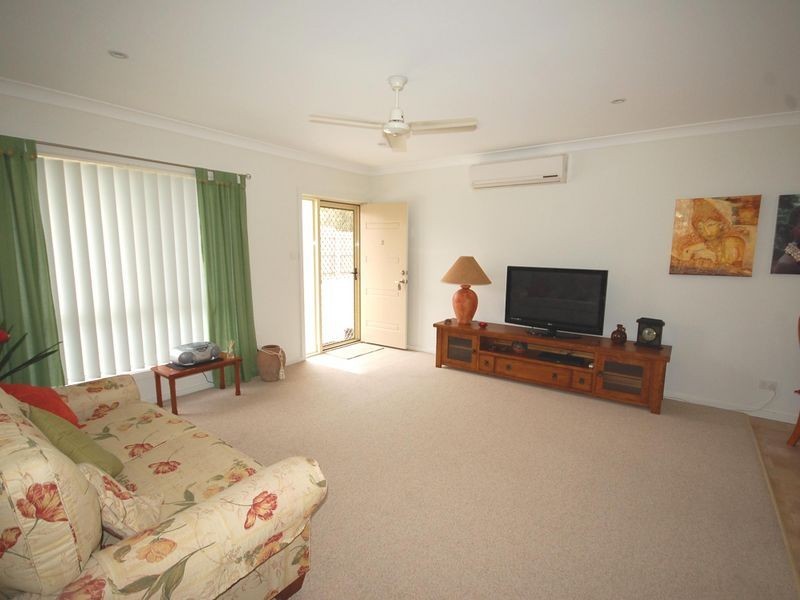 2/39 Combined Street, Wingham NSW 2429