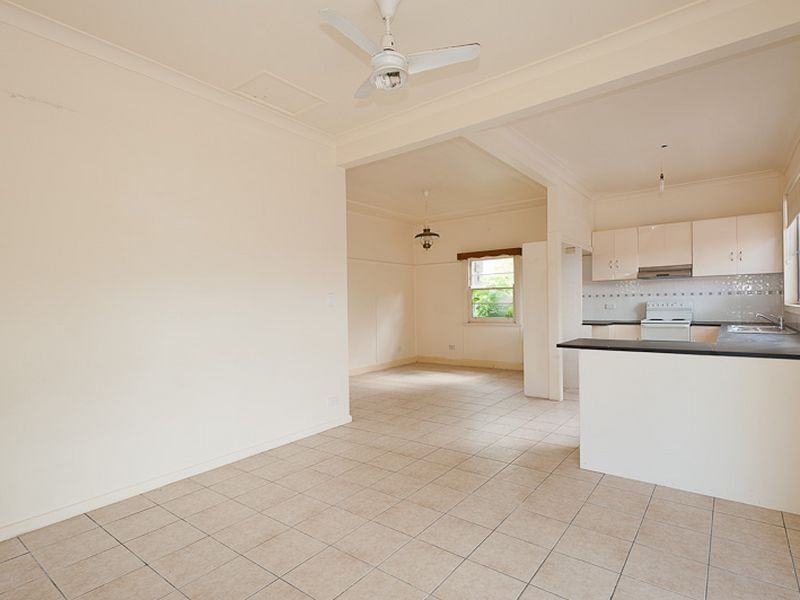 127 Commerce Street, Taree NSW 2430