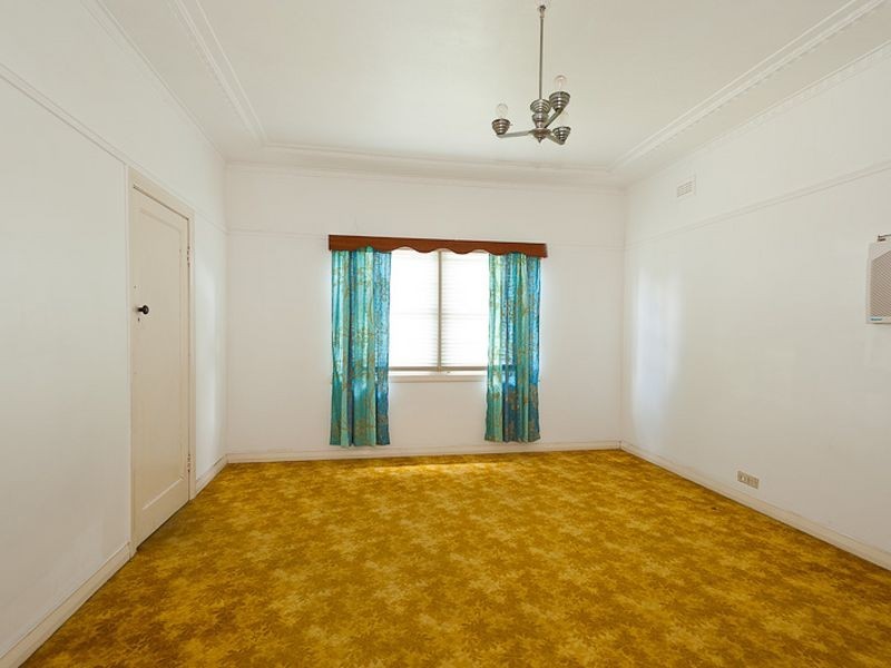 127 Commerce Street, Taree NSW 2430