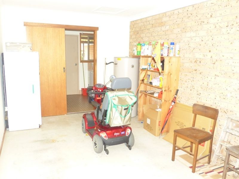 1/2 Waratah Place, Taree NSW 2430