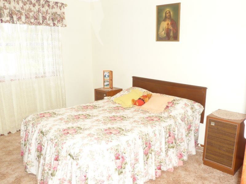 1/2 Waratah Place, Taree NSW 2430