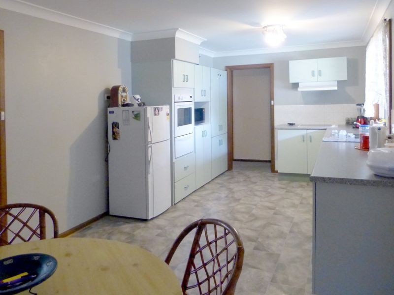 8 Kanangra Drive, Taree NSW 2430