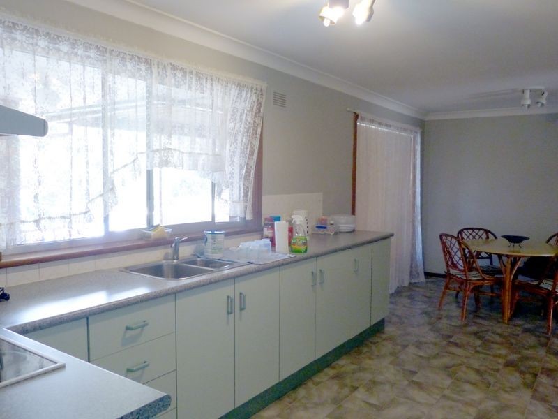 8 Kanangra Drive, Taree NSW 2430