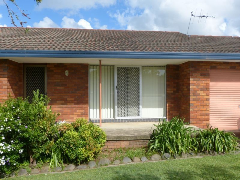 8 Kanangra Drive, Taree NSW 2430