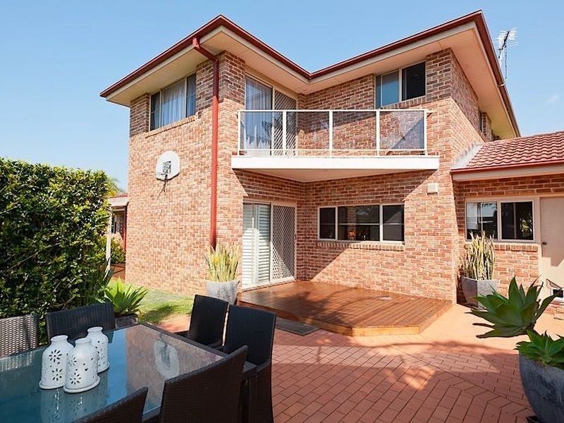 3 Kamala Close, Old Bar NSW 2430