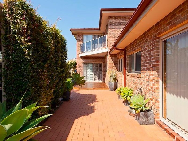 3 Kamala Close, Old Bar NSW 2430
