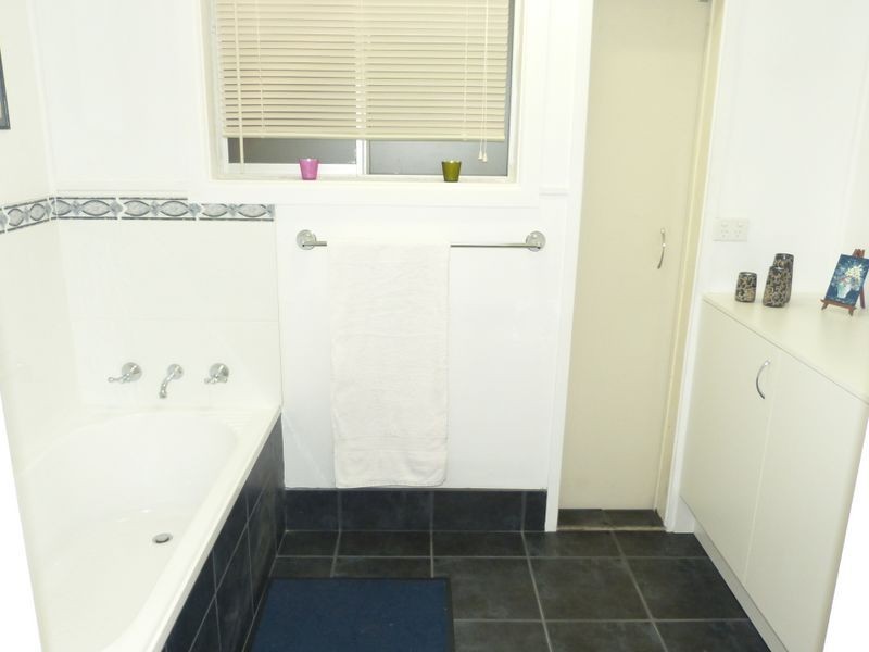 6 David Street, Old Bar NSW 2430