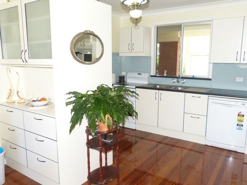 6 David Street, Old Bar NSW 2430